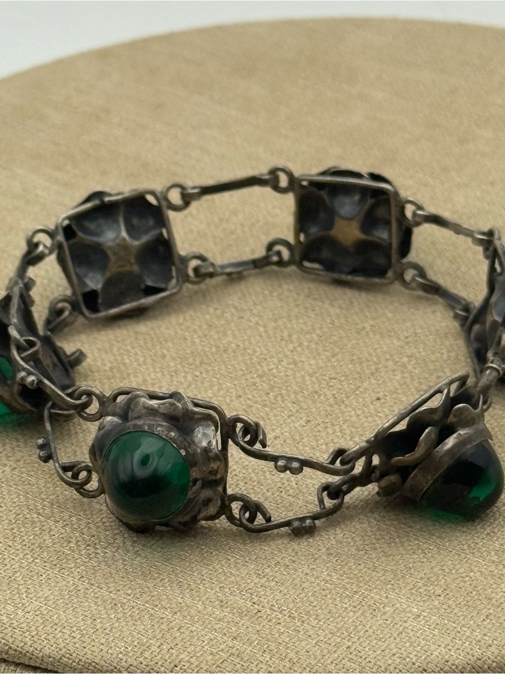 Vintage sterling silver Green lucite  Cabochon Silver Link Bracelet - Picture 5 of 6
